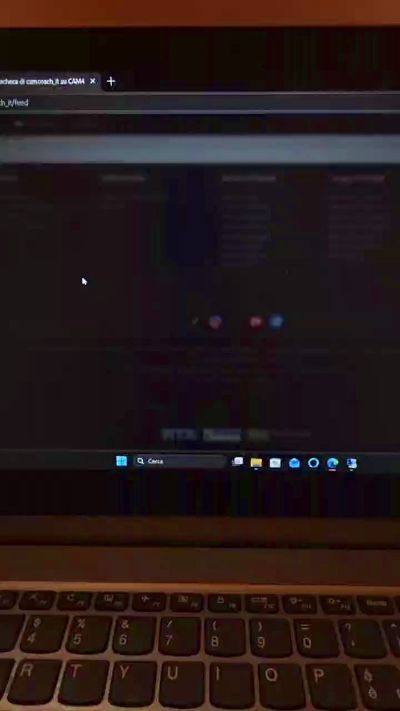 camcoach_it live cam on Cam4