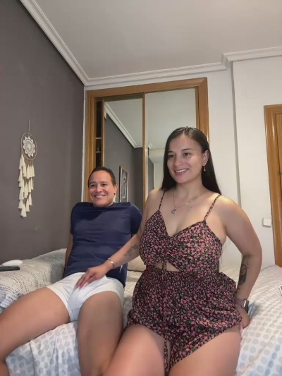 camiandcami live cam on Cam4