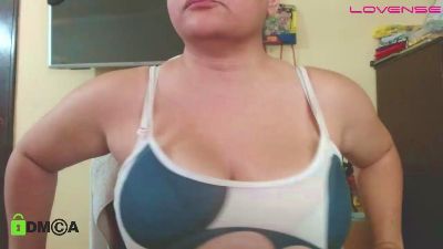 camiilahotxxxx live cam on Cam4
