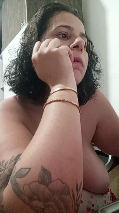 camila9453 live cam on Cam4