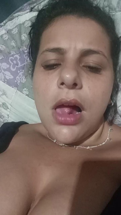 camila9453 live cam on Cam4