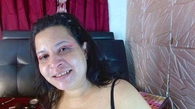 camila_saldana live cam on Cam4