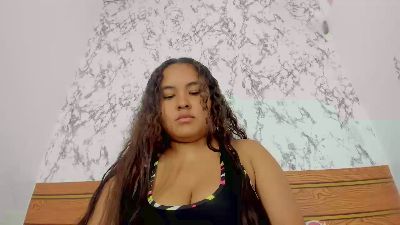 camilagreeco live cam on Cam4