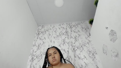 camilagreeco live cam on Cam4