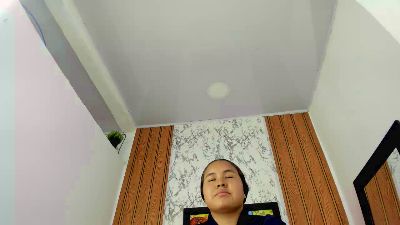 camilagreeco live cam on Cam4