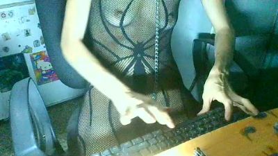 camilalacatira live cam on Cam4