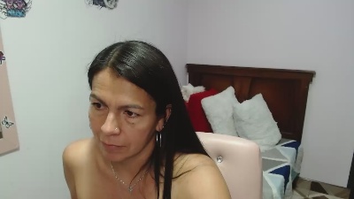 camilavargas_ live cam on Cam4