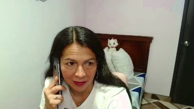 camilavargas_ live cam on Cam4