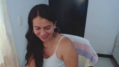 camilavargas_ live cam on Cam4