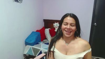 camilavargas_ live cam on Cam4