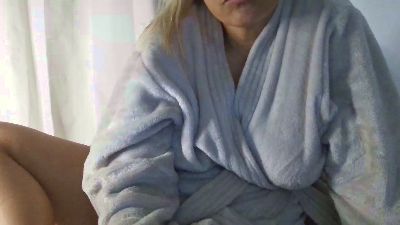 camilinha01 live cam on Cam4