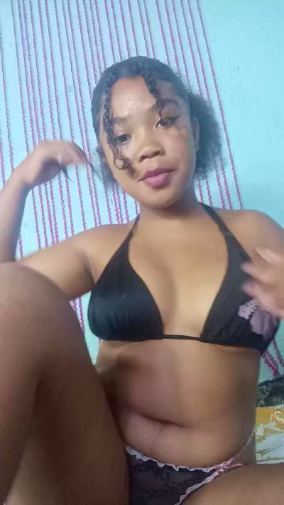 camilla5 live cam on Cam4