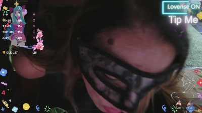 camillahigh live cam on Cam4