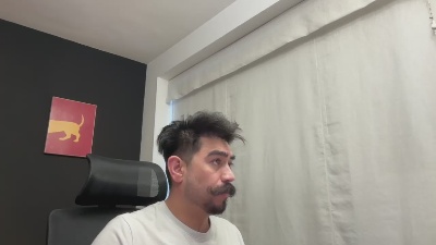 camo_1991 live cam on Cam4