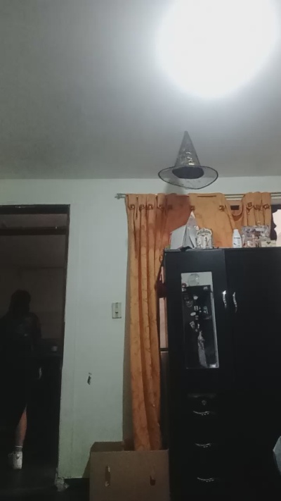 camweb7 live cam on Cam4