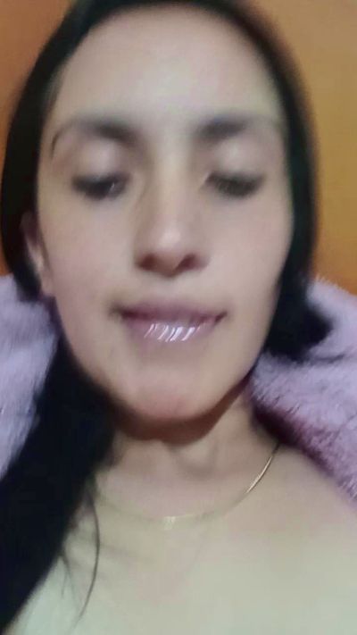 camweb7 live cam on Cam4