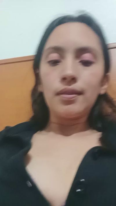camweb7 live cam on Cam4