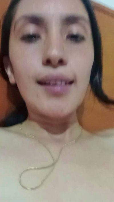 camweb7 live cam on Cam4