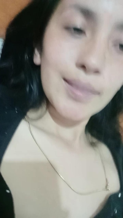 camweb7 live cam on Cam4