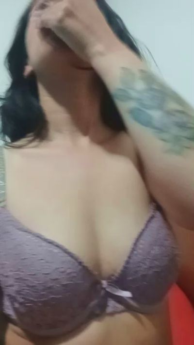 camweb7 live cam on Cam4