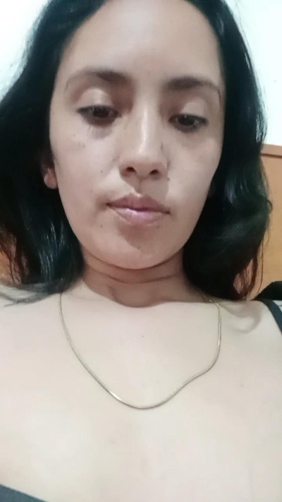 camweb7 live cam on Cam4