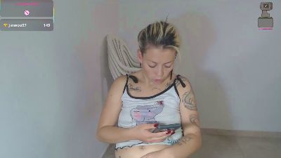 candy_lovee01 live cam on Cam4