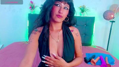 candy_lux_ live cam on Cam4