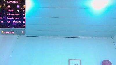 candy_lux_ live cam on Cam4