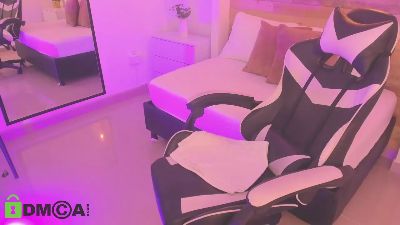 candy_summer28 live cam on Cam4