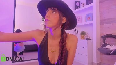 candy_summer28 live cam on Cam4