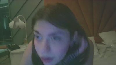 candycamiila live cam on Cam4
