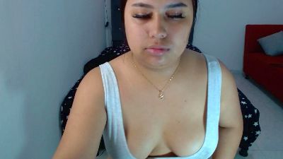 candymorena69 live cam on Cam4