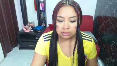candymorena69 live cam on Cam4