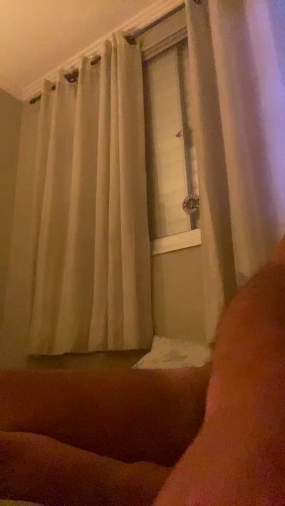 canino_guaru live cam on Cam4