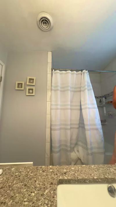 cantfeelmyface2 live cam on Cam4