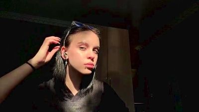 caramelutaste live cam on Cam4