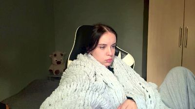 caramelutaste live cam on Cam4