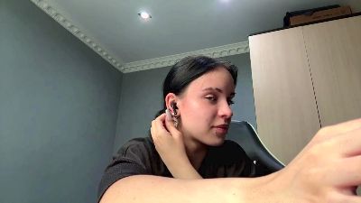 caramelutaste live cam on Cam4