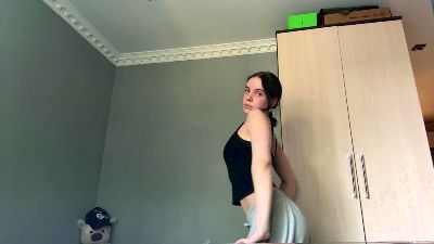 caramelutaste live cam on Cam4