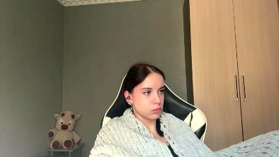 caramelutaste live cam on Cam4