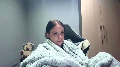 caramelutaste live cam on Cam4