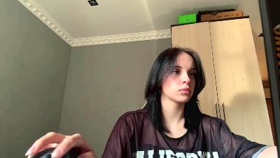 caramelutaste live cam on Cam4