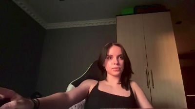 caramelutaste live cam on Cam4