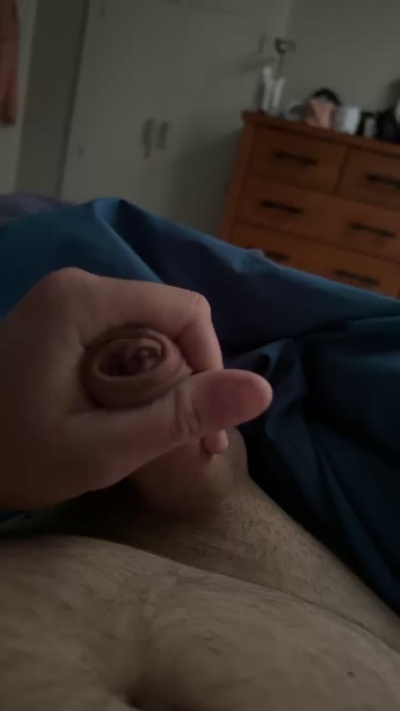 caramilk90 live cam on Cam4