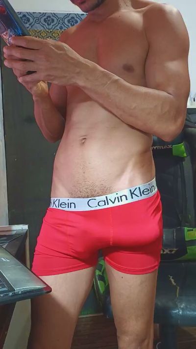 caraquente23c live cam on Cam4