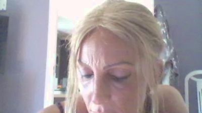 cari_guerrera live cam on Cam4