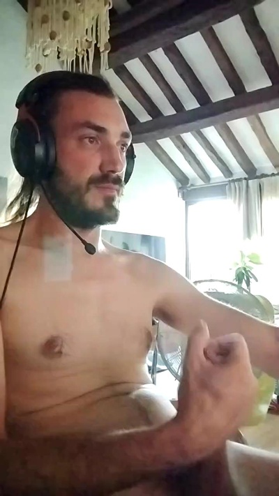 carl737 live cam on Cam4