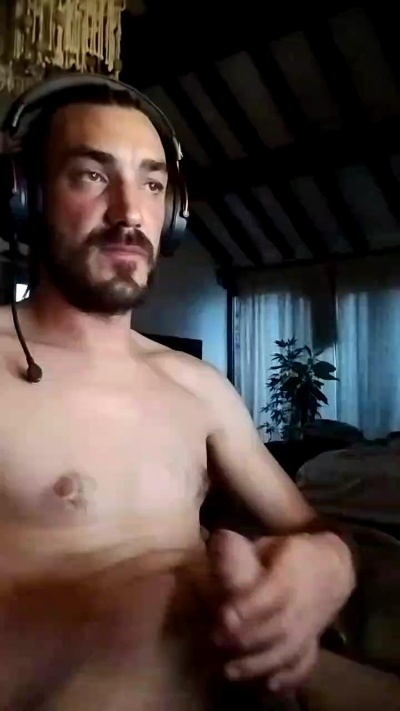 carl737 live cam on Cam4