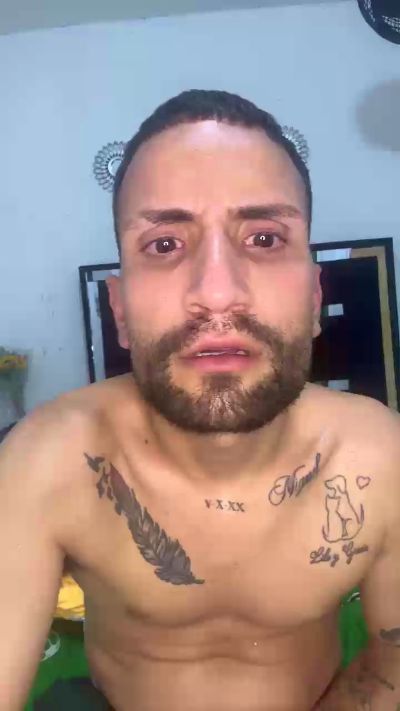 carlbearx live cam on Cam4