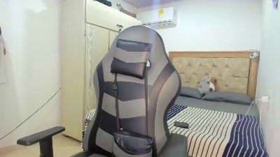 carlitos578 live cam on Cam4